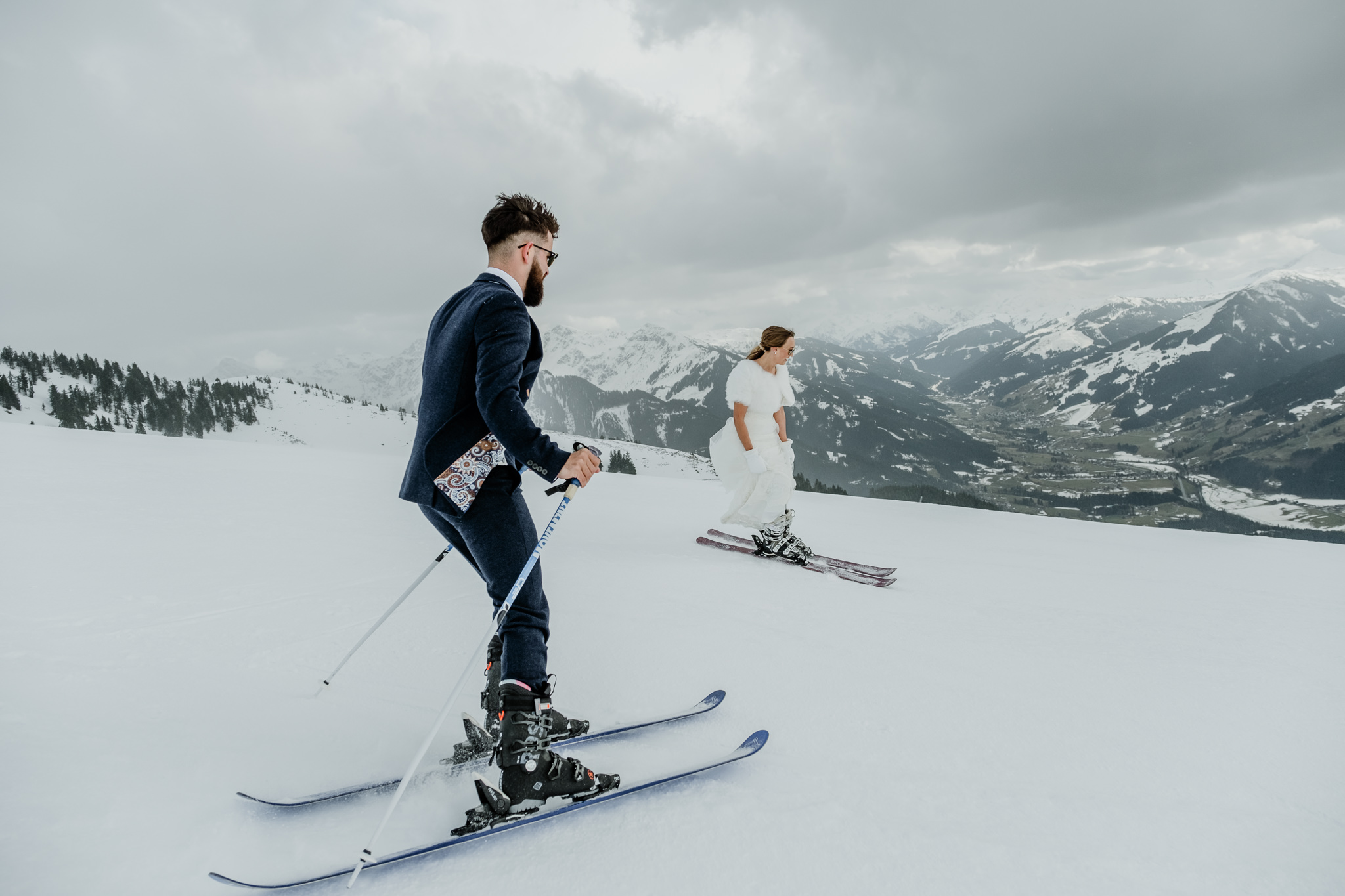 Skiing wedding in Austria by Wild Connections Photography