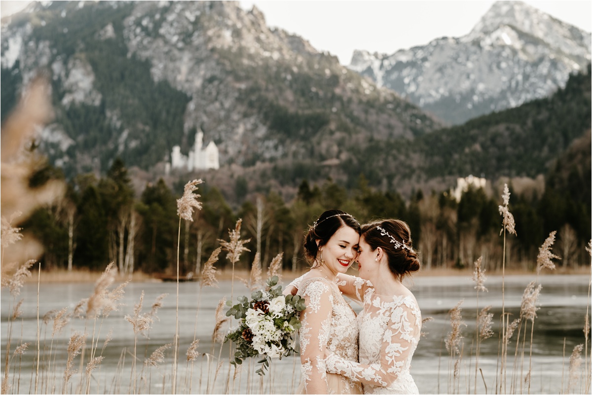 Neuschwanstein castle winter elopement. Photo by Wild Connections Photography