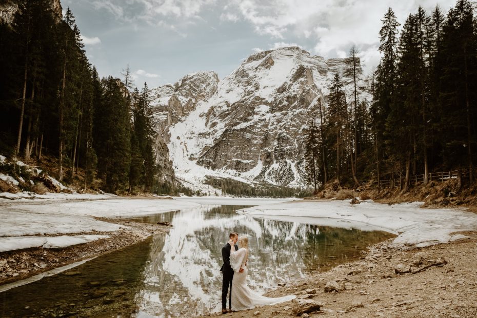 An elopement in the Dolomites at Lago di Braies Pragser Wildsee by wedding photographer Wild Connections Photography