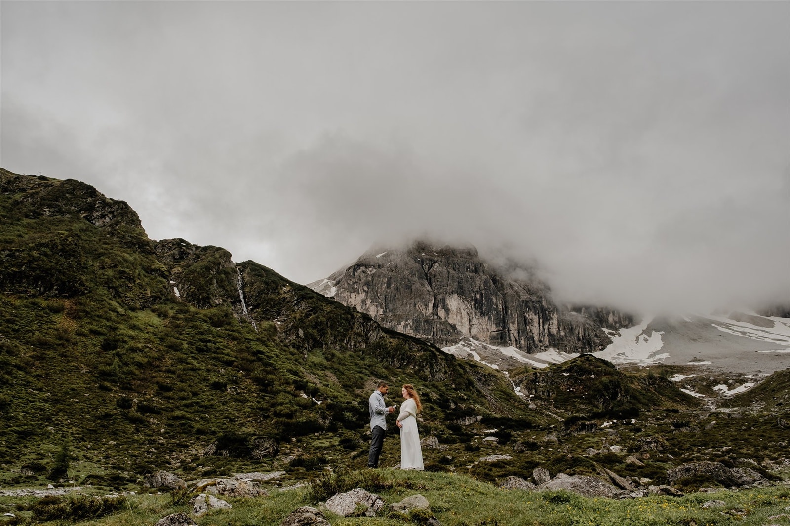 Hiking Elopement in Tirol – Hannah & Aaron